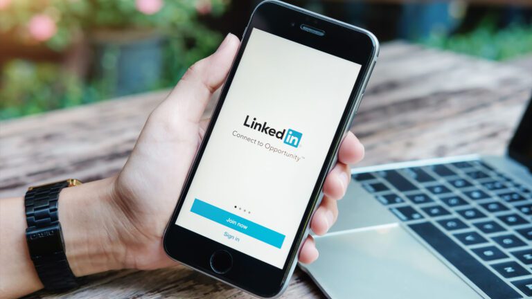 Linkedin for Job Search: How to get a job on LinkedIn